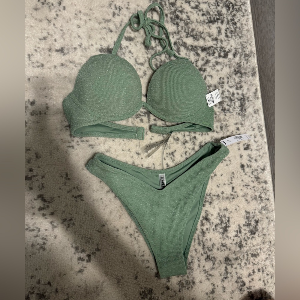 SUPER PUSH-UP UNDERWIRE BIKINI TOP AND BOTTOM